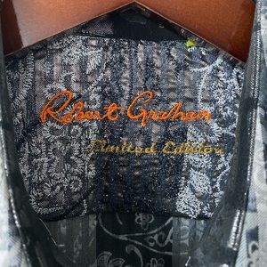 Robert Graham Mens dress shirt, Large.